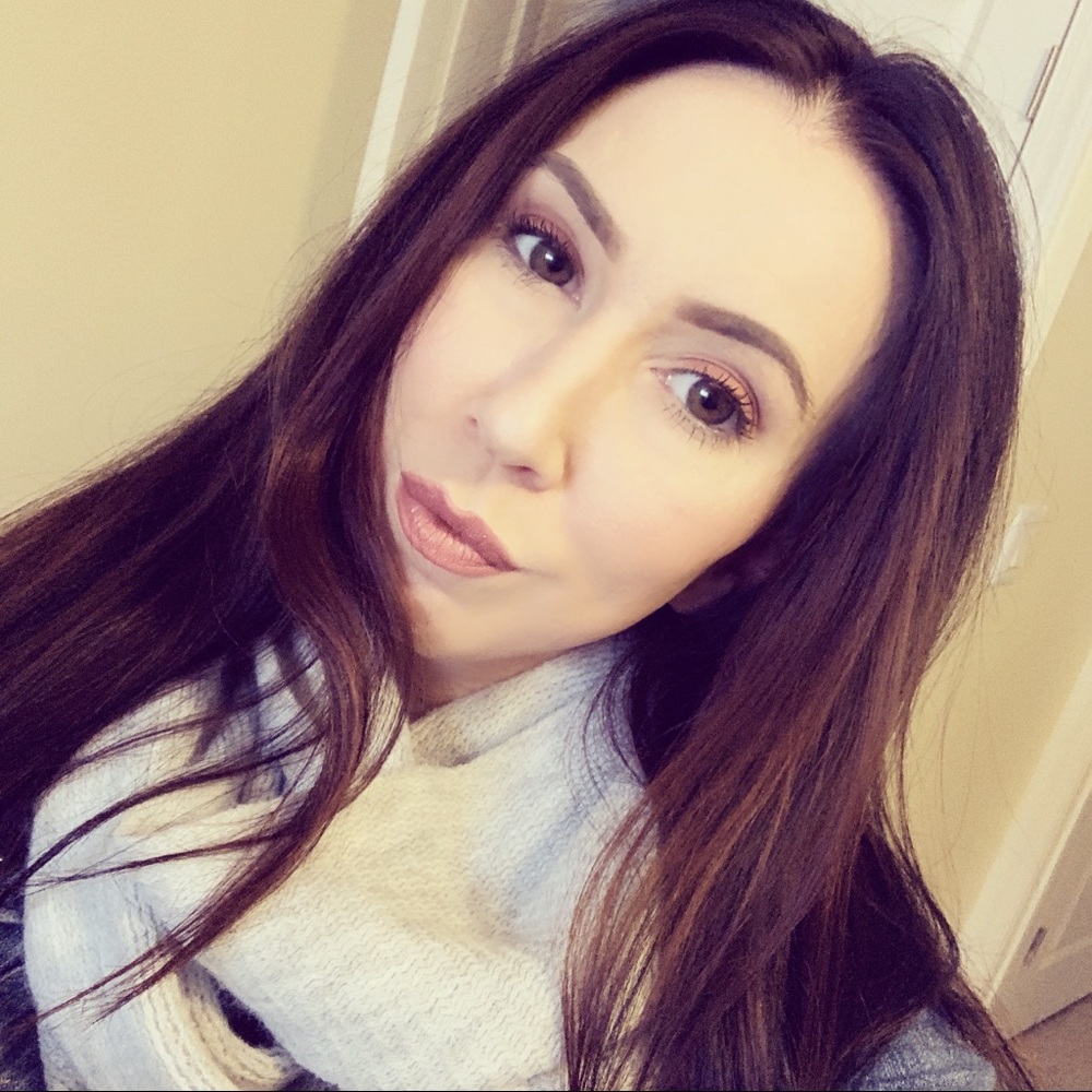 Meet your Posher, Alexandra